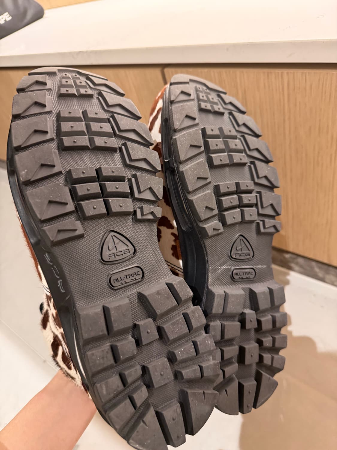 나이키 에어맥스 고아돔 부츠 / 코카오 와우 상품이미지4