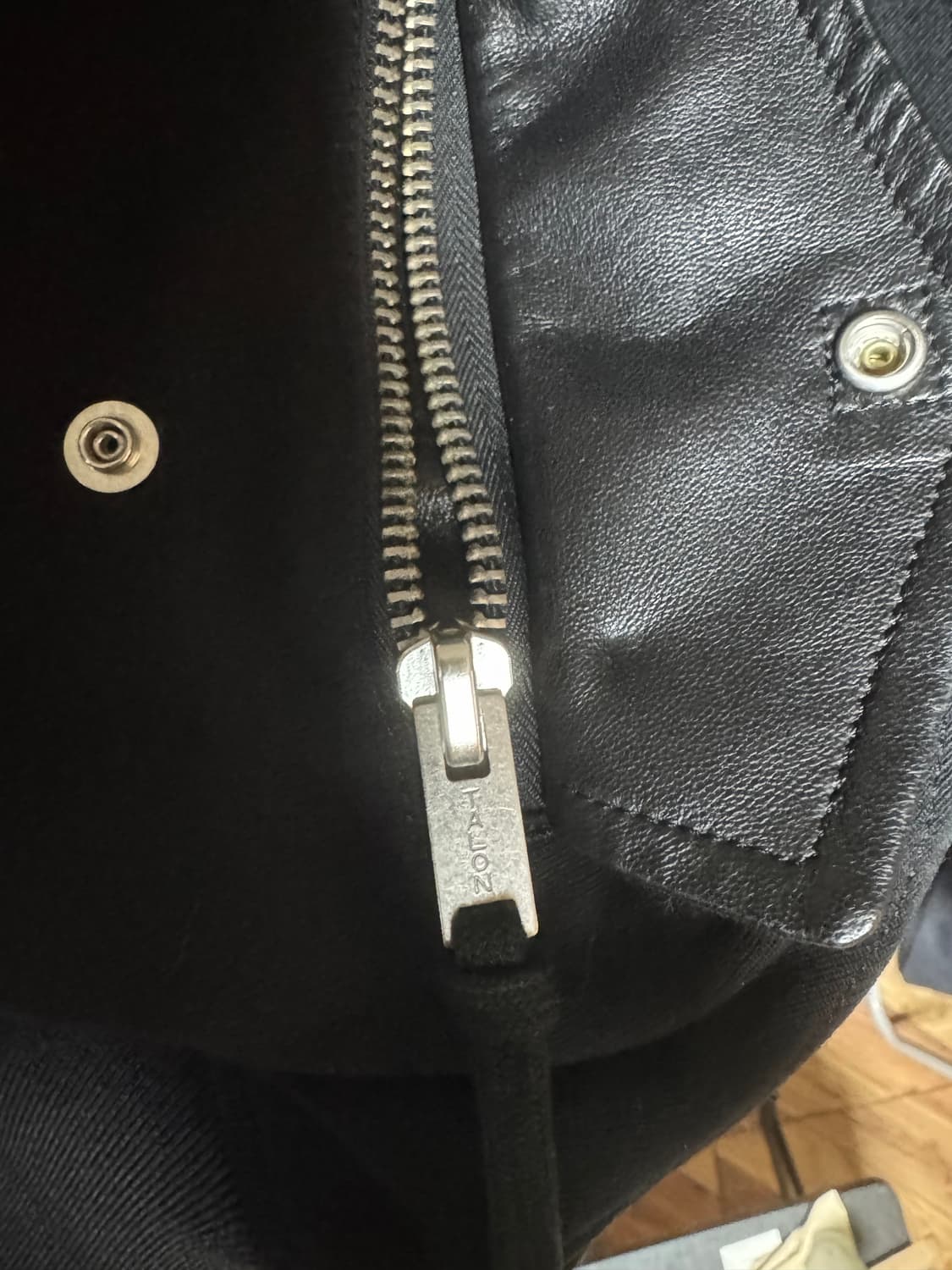 타카히로 미야시타 더 솔로이스트 15aw 가죽탭봄버 50 상품이미지8