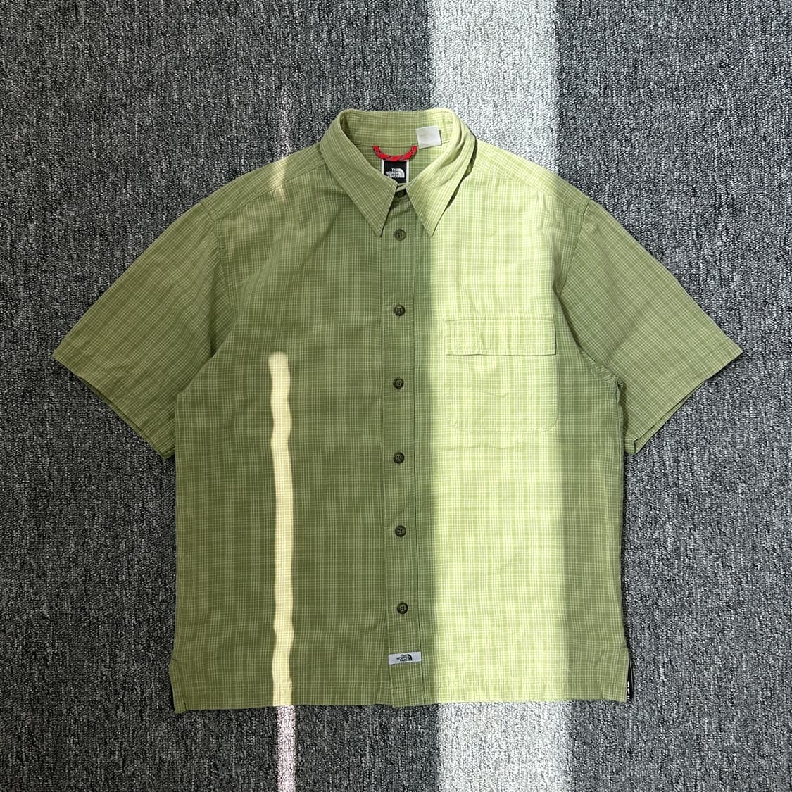 노스페이스 체크 패턴 그린 반팔 셔츠 상품이미지1