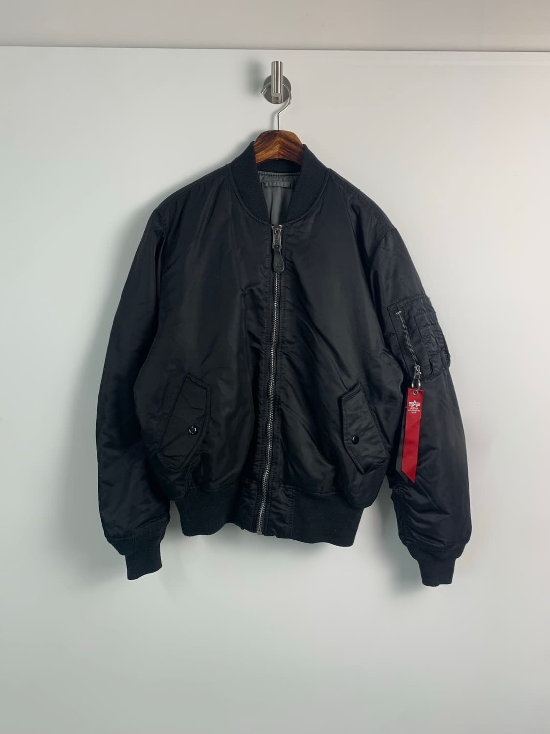알파인더스트리 블랙 건메탈 리버시블 ma-1 항공점퍼 상품이미지3