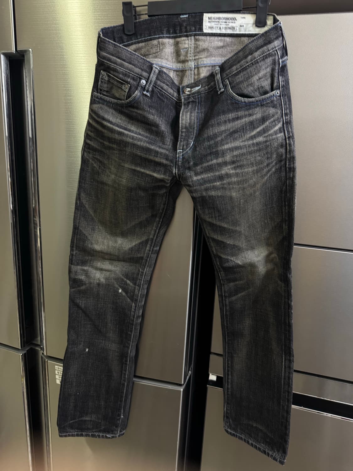 네이버후드 내로우핏 흑청 데님 상품이미지1