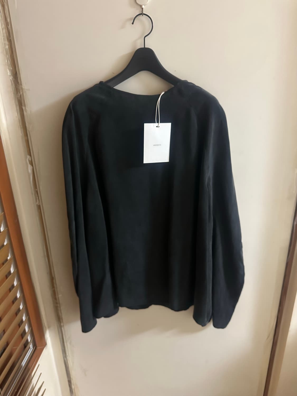 아모멘토26SS래글런 큐프로탑 차콜 상품이미지4