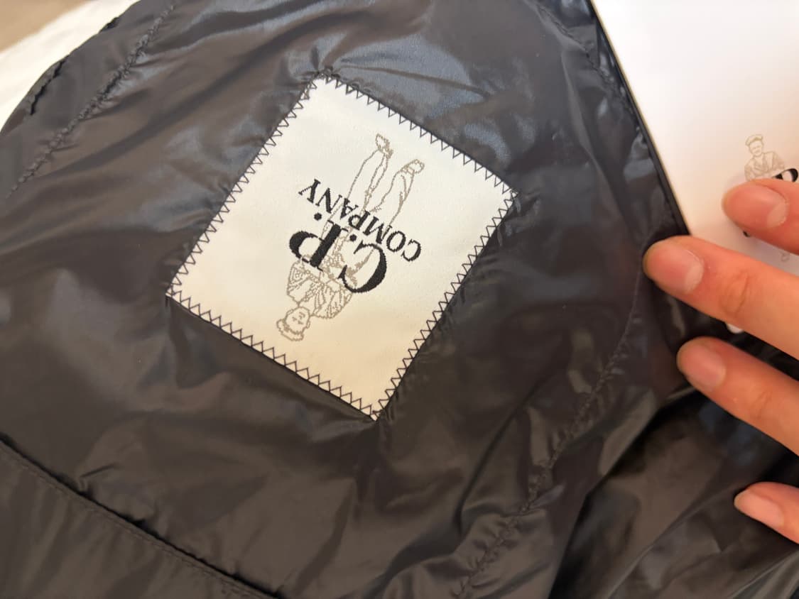 cp컴퍼니 디디쉘 패딩 블랙 XL 새상품급 상품이미지3