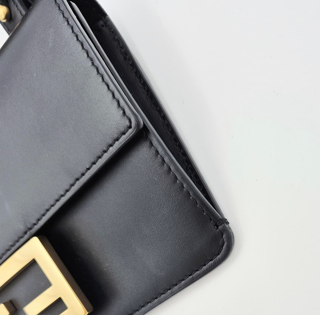 펜디 바게트 미니 숄더백 상품이미지3