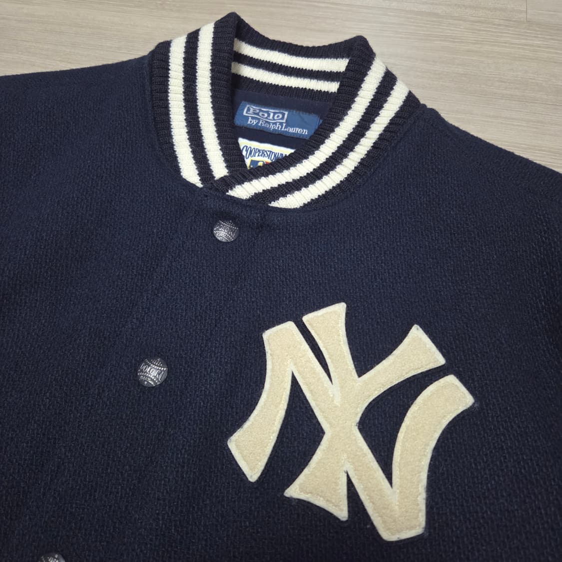 폴로 랄프로렌 x MLB 뉴욕양키스 울 바시티 자켓 상품이미지3