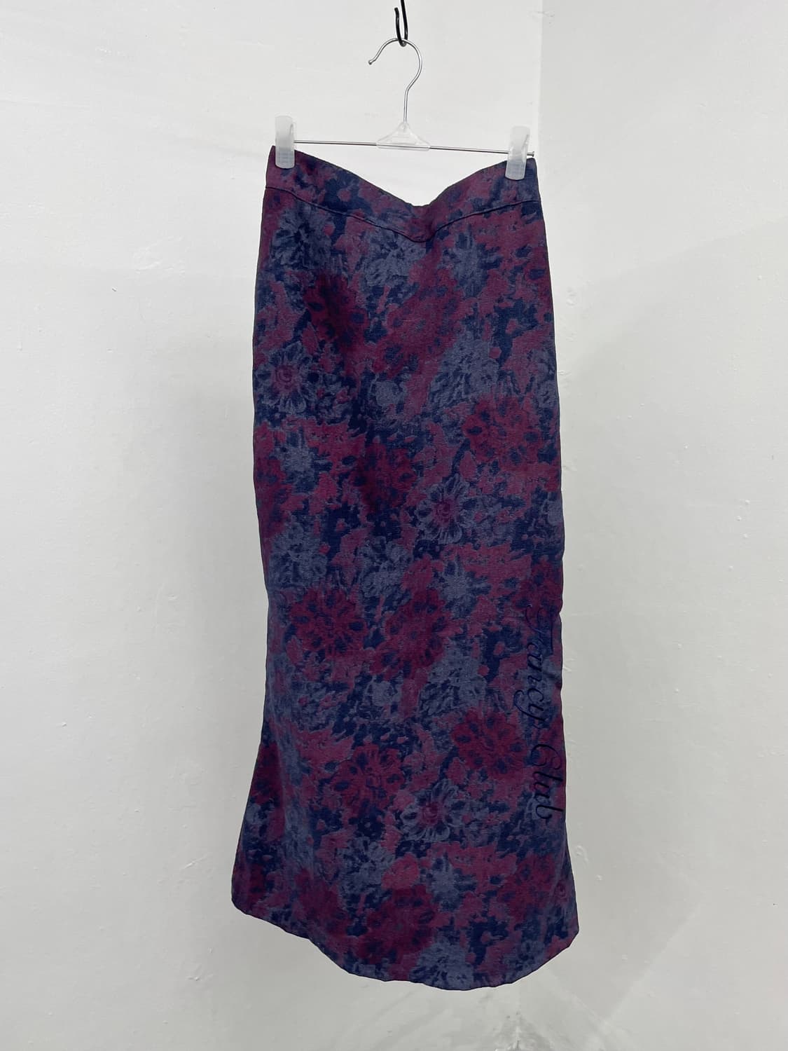 팬시클럽 오리엔탈 플로럴 로고 롱스커트  상품이미지1