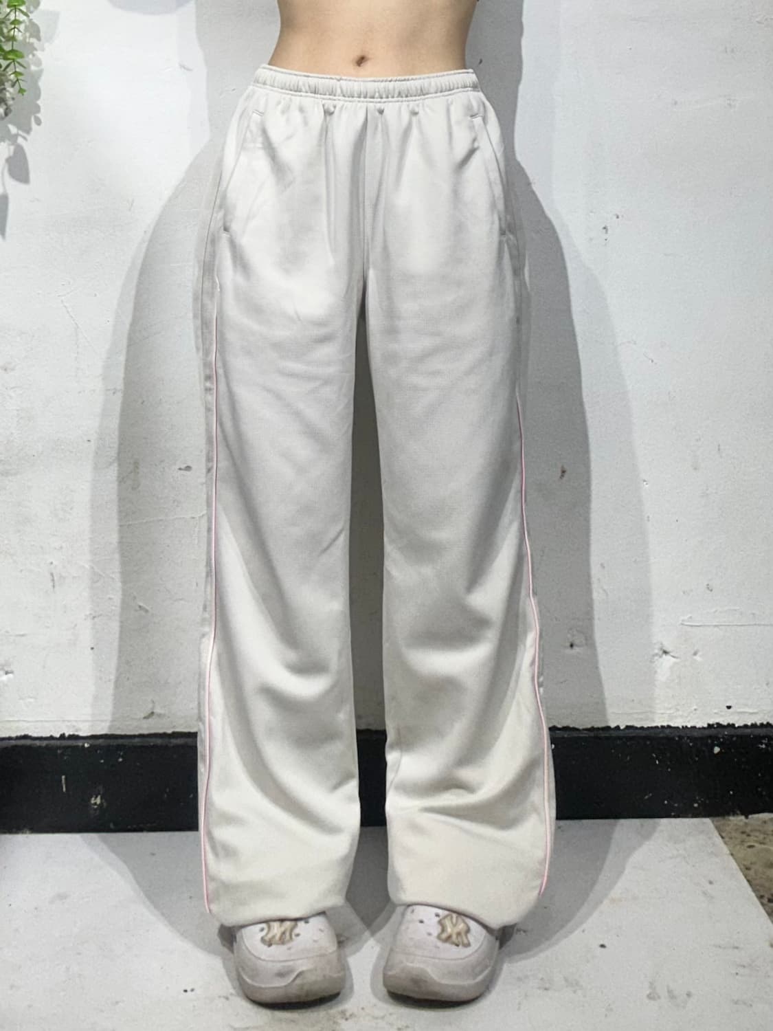 00s 나이키 아이보리 와이드 핑크 사이드 라인 추리닝 바지 XL 상품이미지2
