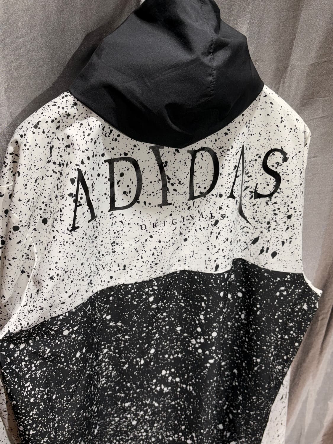 XL 아디다스 ADIDAS 빅로고 페인팅 나일론 후드 아노락 상품이미지5