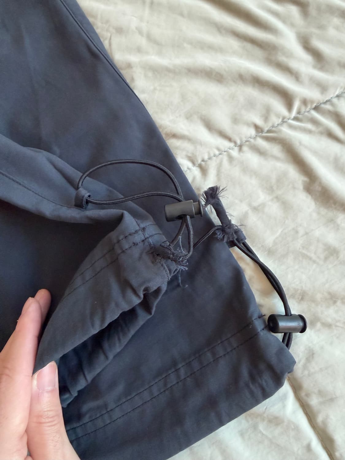 나이키 스트리트 카고 팬츠2 m 사이즈 판매합니다. 상품이미지5