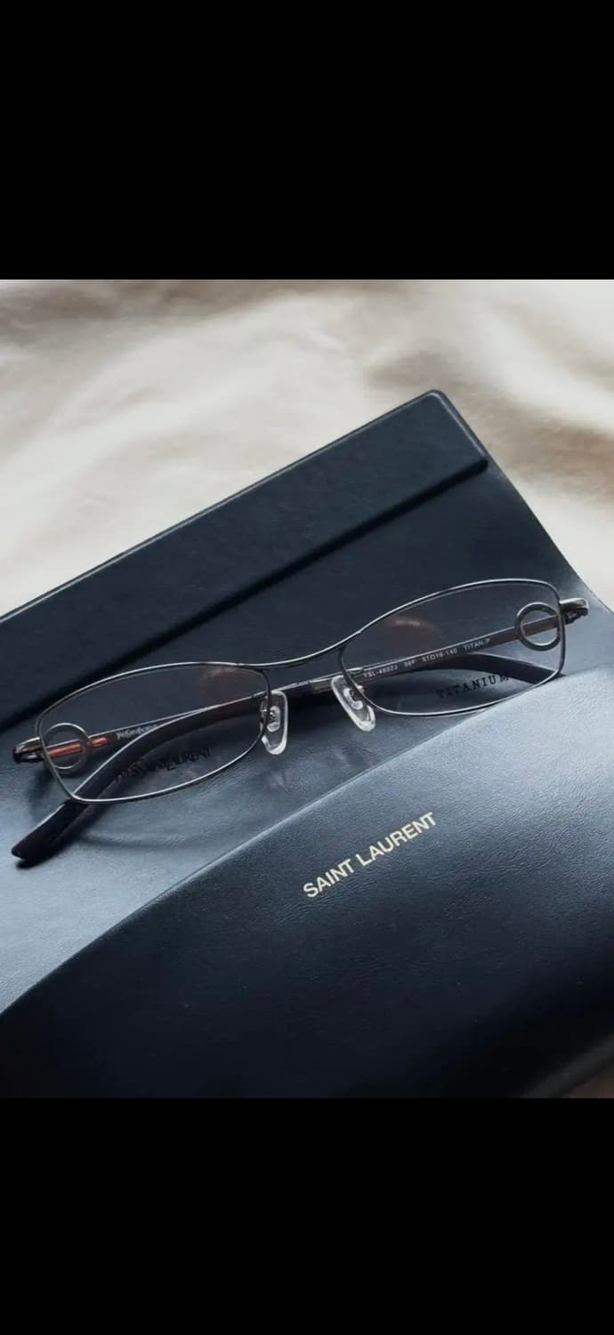 입생로랑 안경 상품이미지3