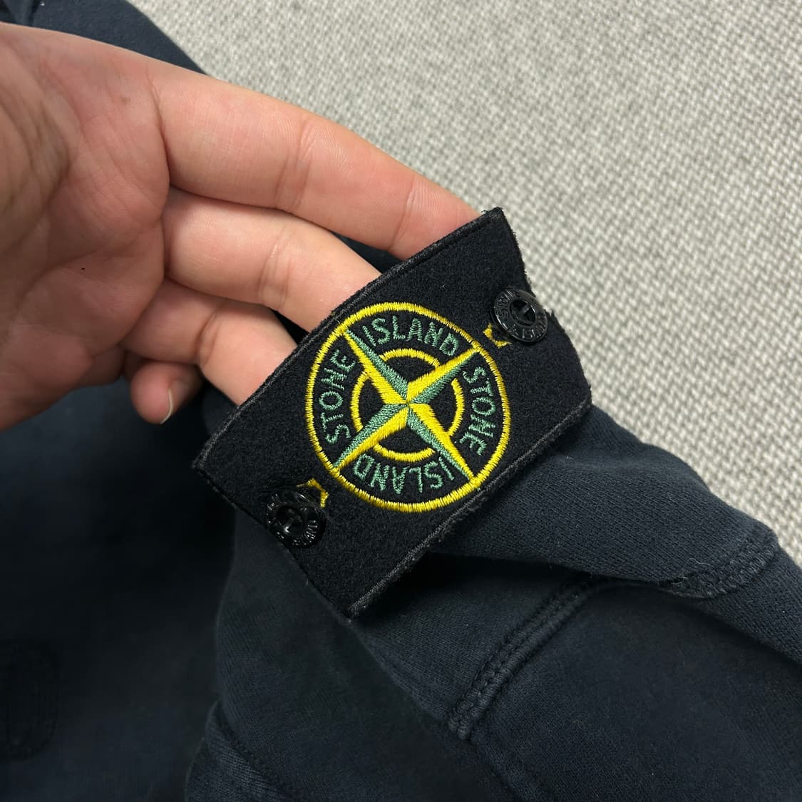 스톤아일랜드 가먼츠다이드 자수로고 맨투맨(M) 상품이미지5