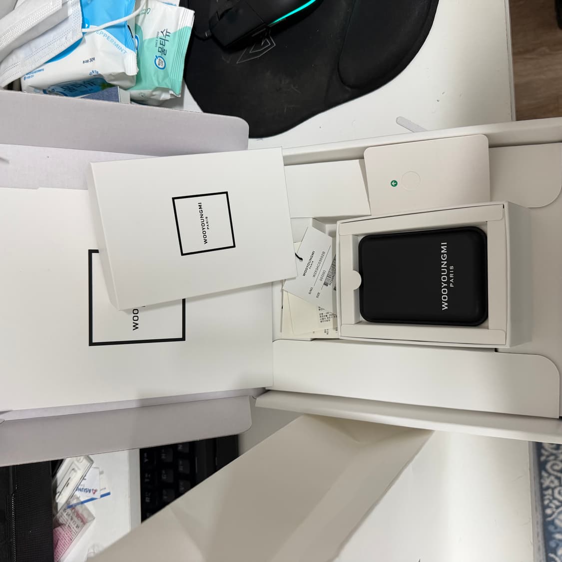 우영미 블랙 아이폰 마그네틱 로고 카드 케이스 상품이미지4