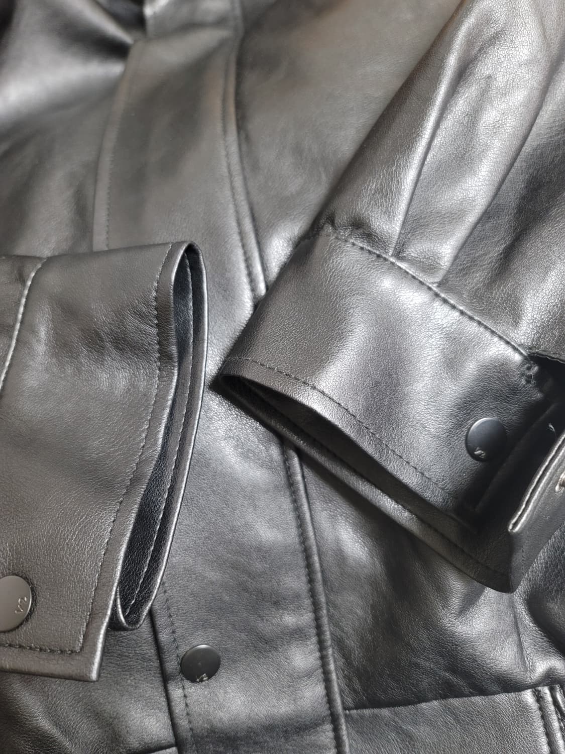 V2 인조가죽자켓 XL표기 105정 상태극상
 상품이미지3