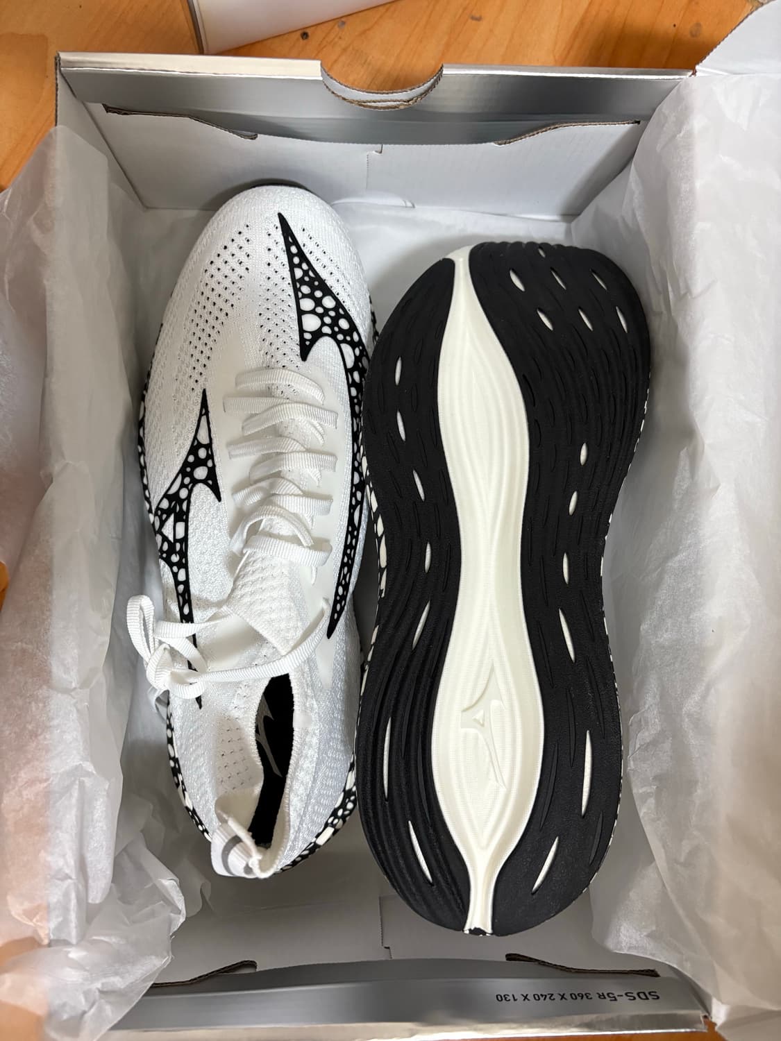 미즈노 네오 젠 화이트 블랙 상품이미지5