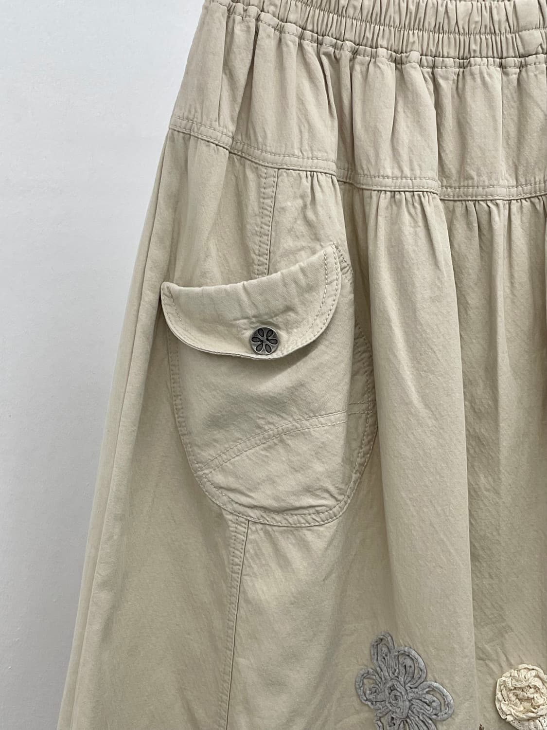 베이지 모리 자수 포켓 스커트 상품이미지8