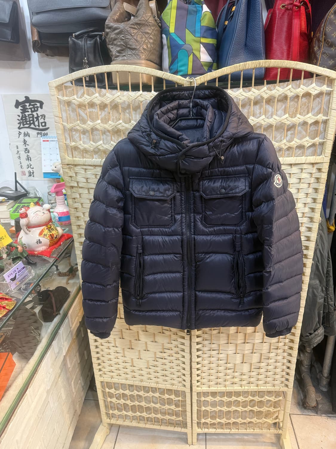 0/55 정품 몽클레어 발랑스 후드패딩 팝니다 상품이미지1