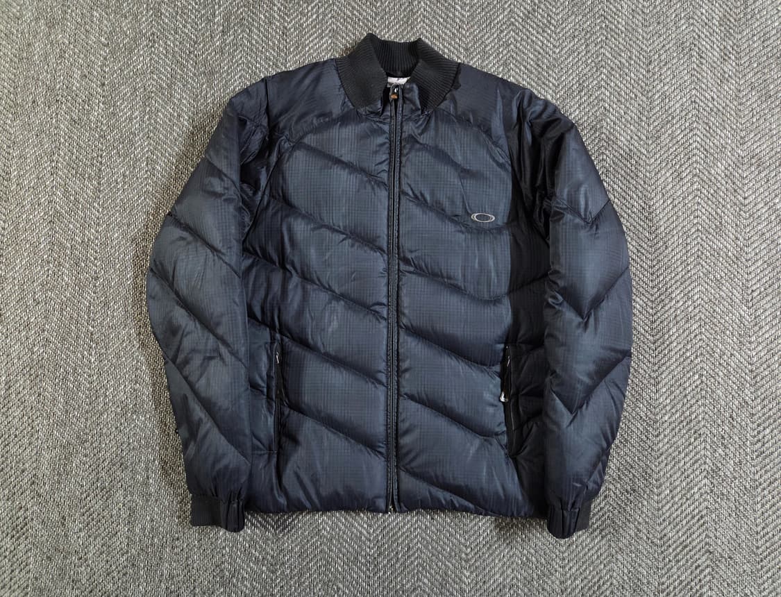 오클리 00s 블랙 로고 덕다운 패딩
 상품이미지1