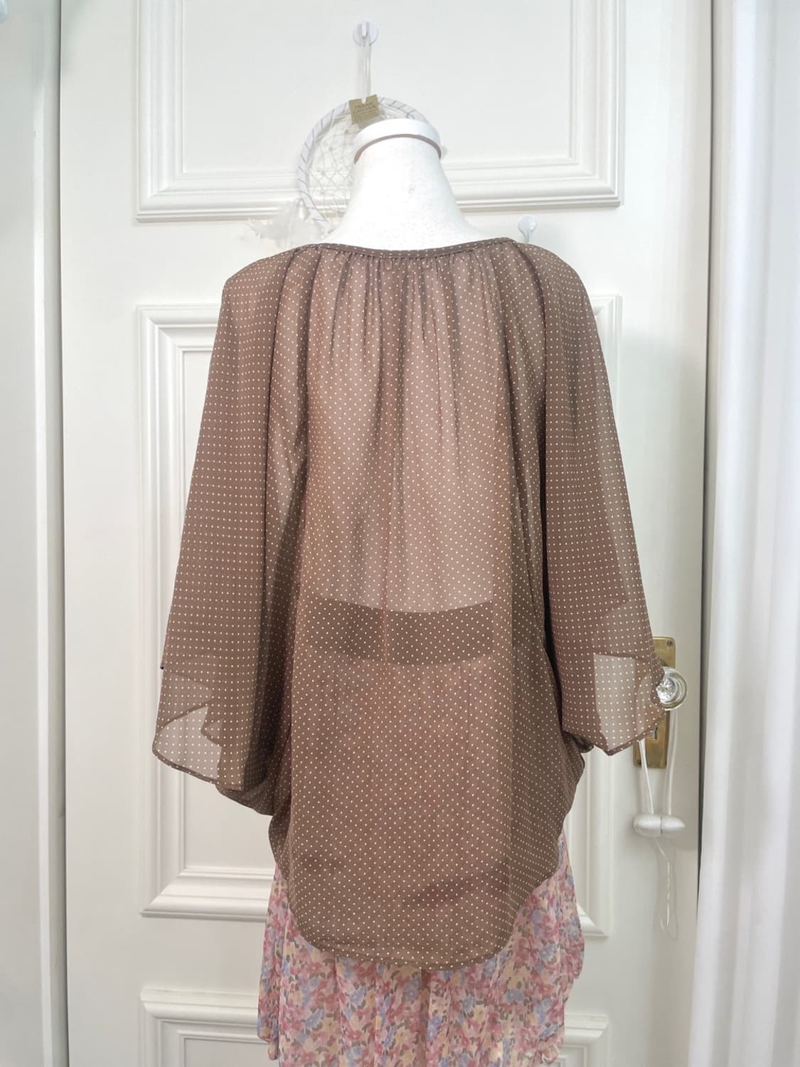 brown dot lace trim cape blouse 상품이미지5