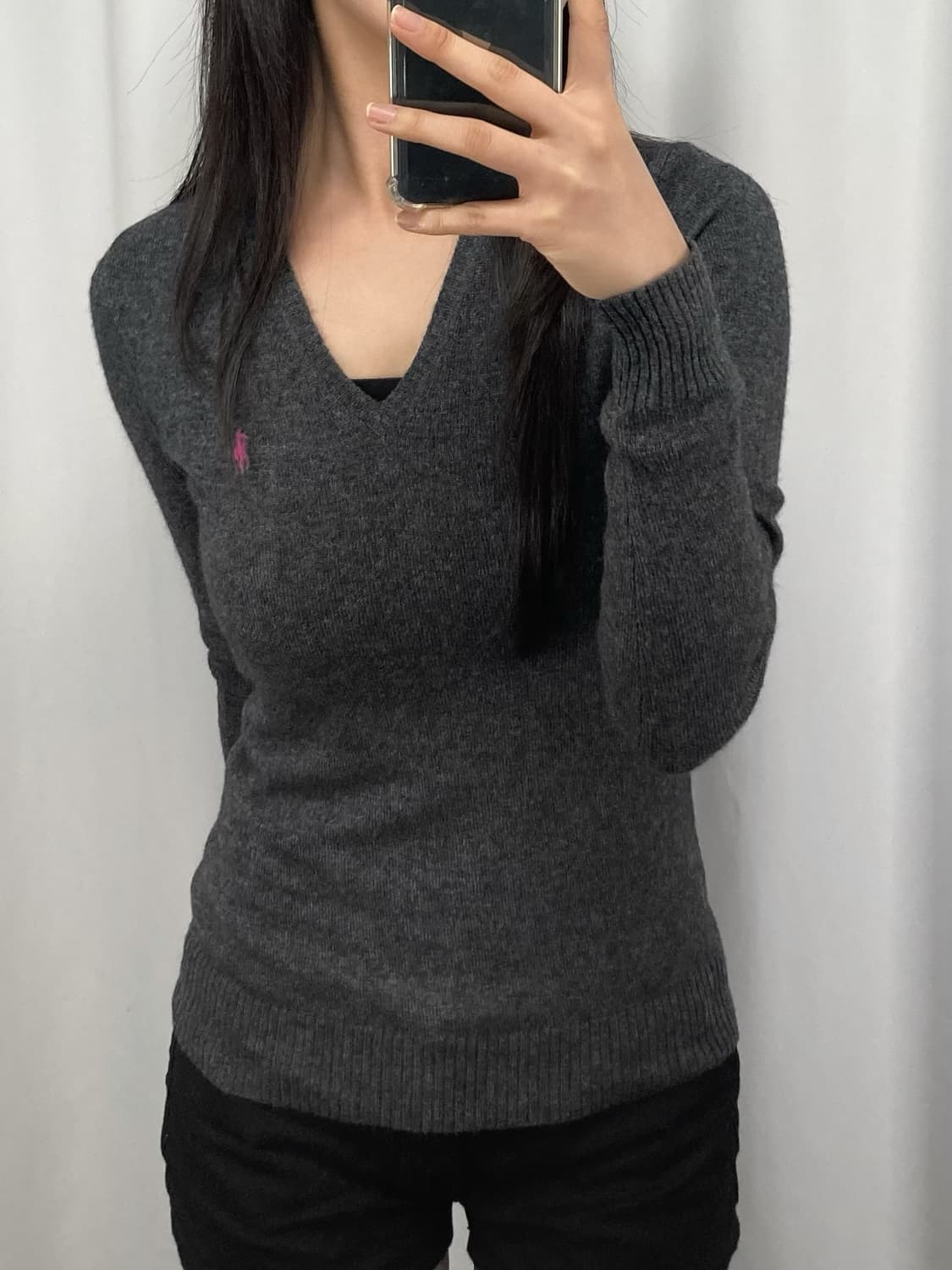 폴로 그레이 브이넥 니트 상품이미지1