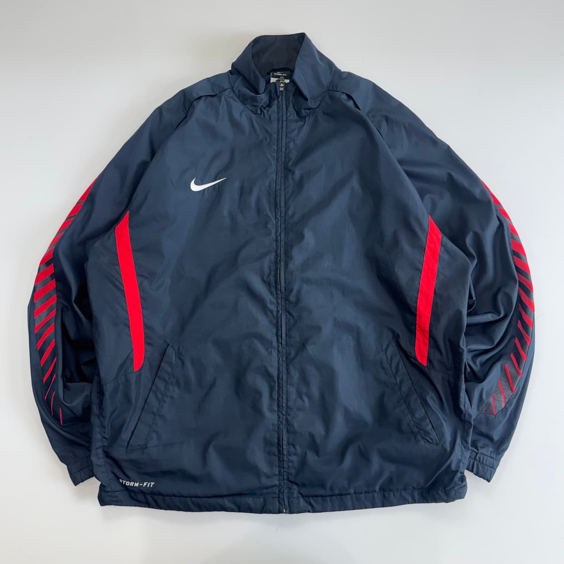 Nike 나이키 레드 포인트 네이비 바람막이 상품이미지3