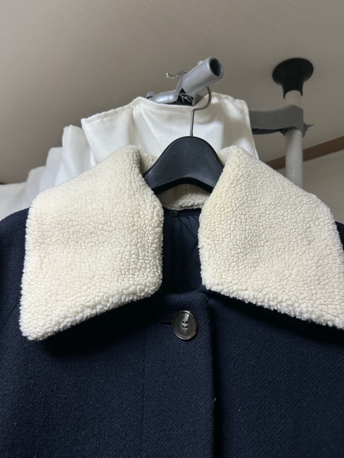 낫띵리튼 패디드 코트 상품이미지3