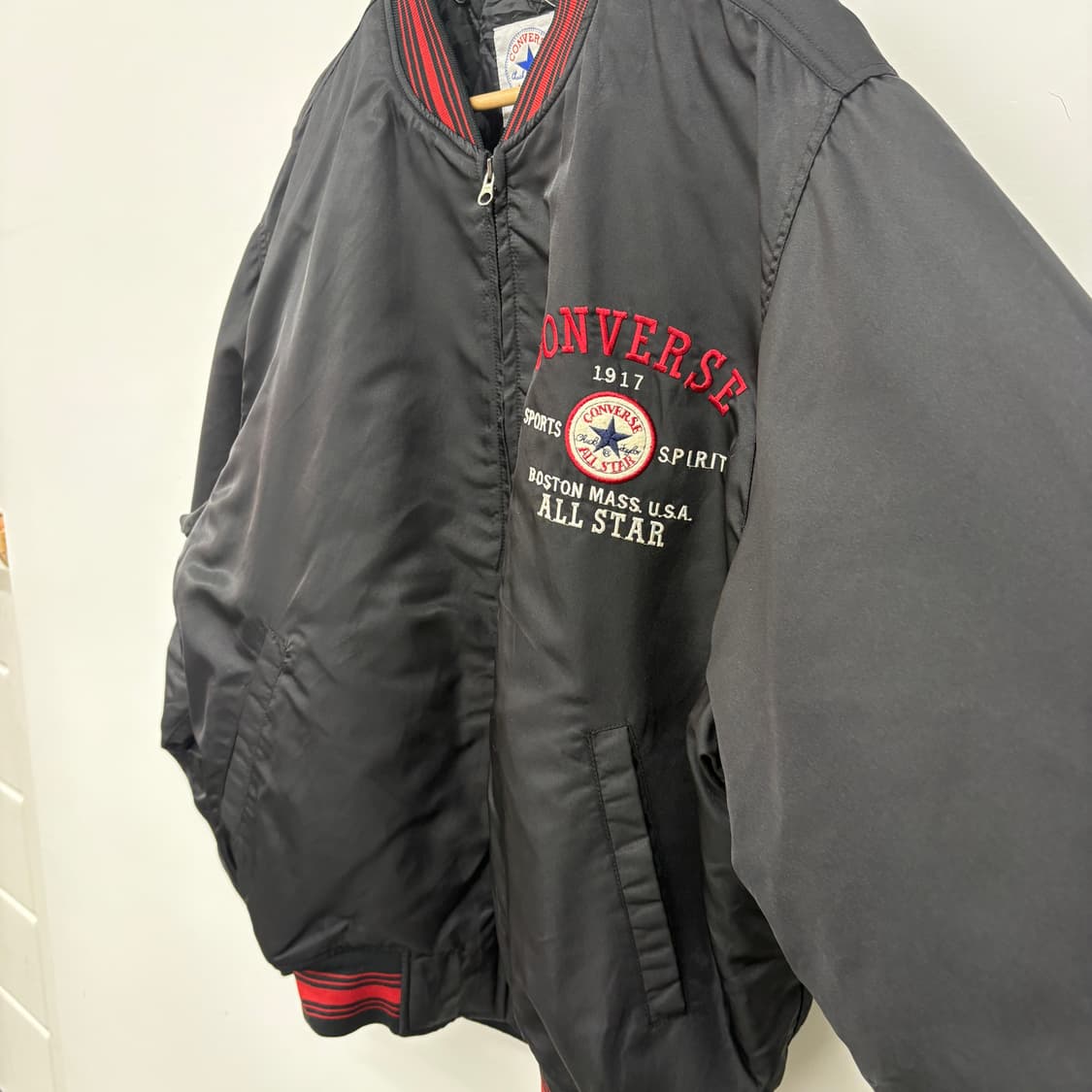 컨버스 올스타 블랙 봄버 자켓 남/L 상품이미지3