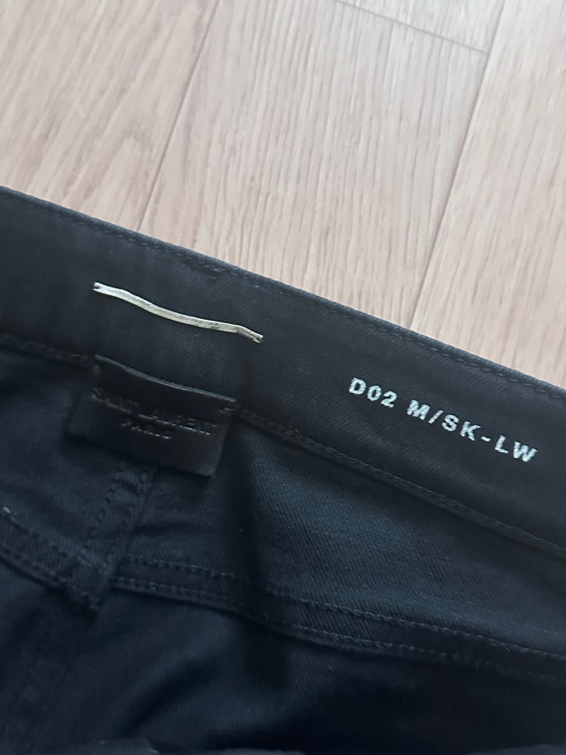 생로랑 퍼머넌트 블랙진 (27) 상품이미지2