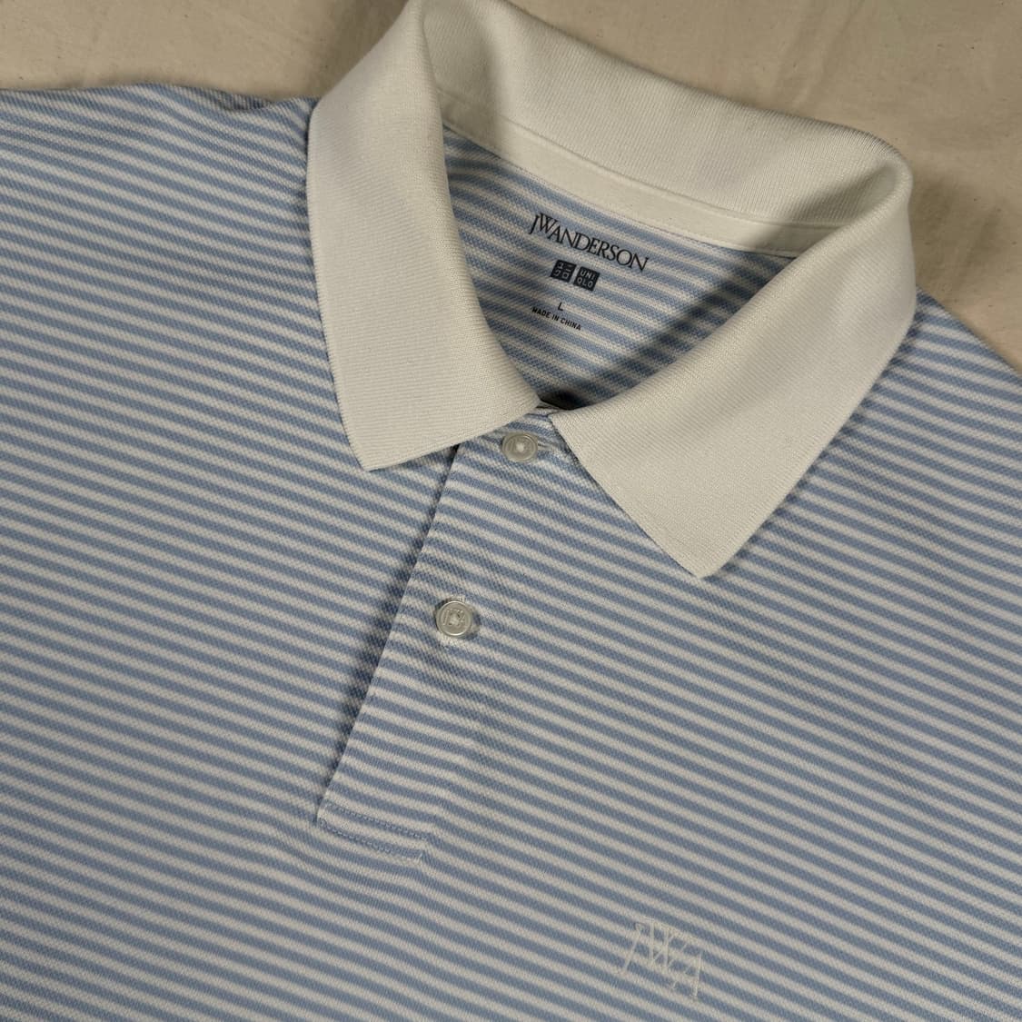 유니클로 jw앤더슨 반팔 카라티 반팔티 상품이미지2