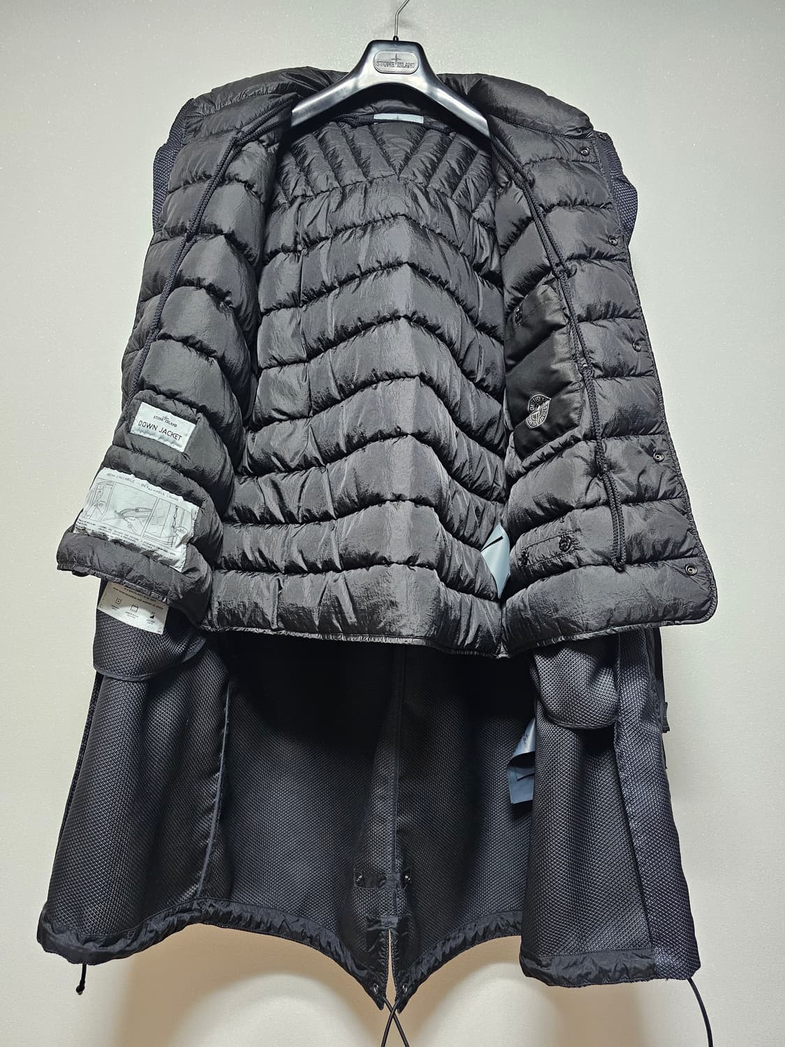 스톤아일랜드 모디파이드 파나마 6/3 HT 나일론 + 레더 다운 파카 상품이미지6