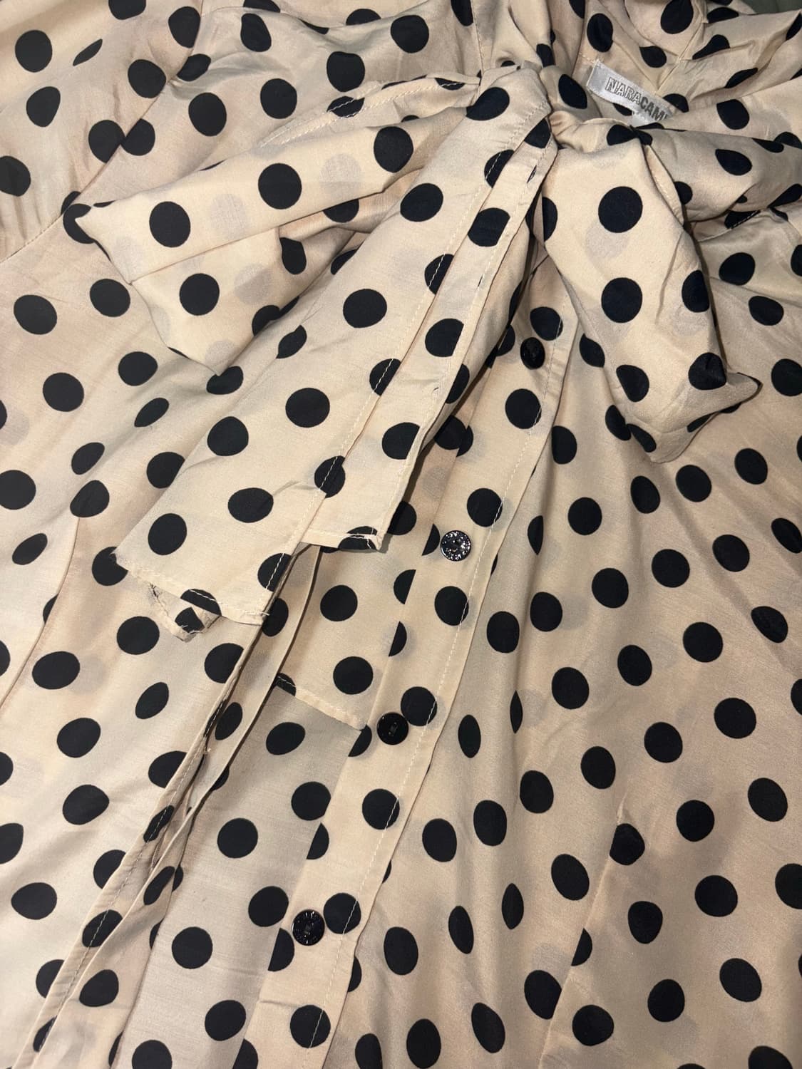 나라카미치에 도트 넥리본 블라우스 상품이미지2