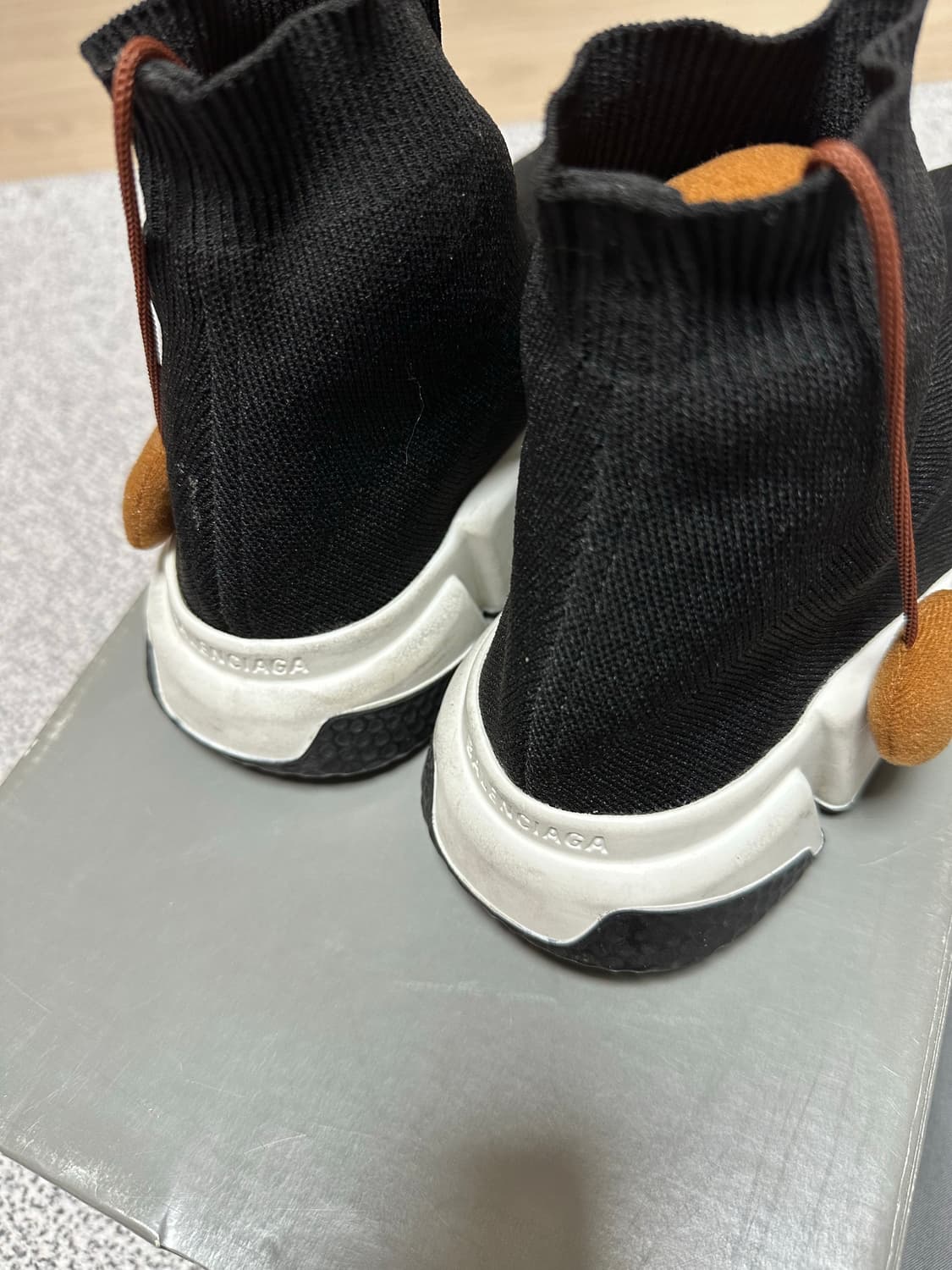 발렌시아가 스피드러너 250 상품이미지7