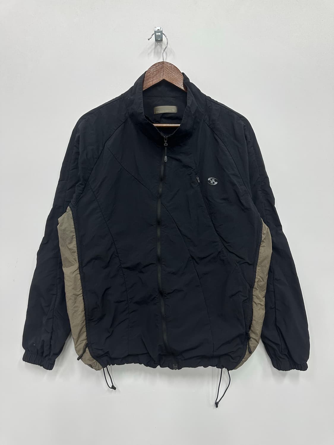 산산기어 블랙 바람막이  상품이미지1