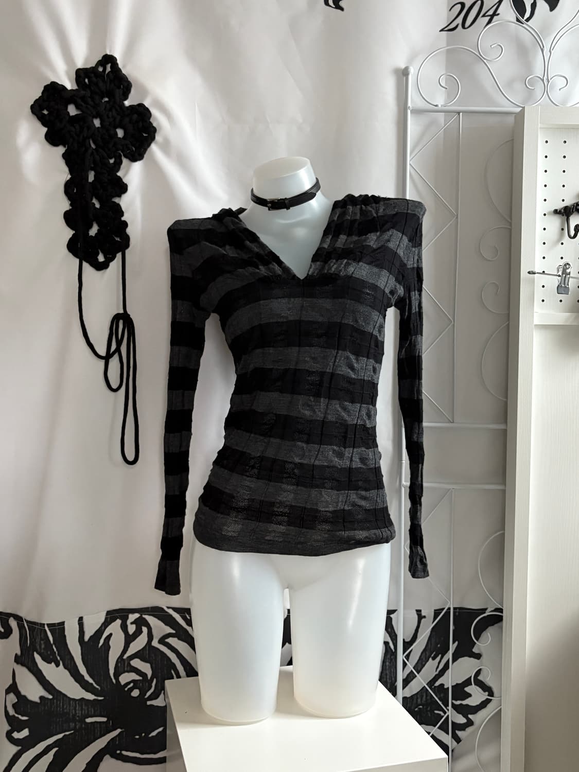 • striped knit hood  • 상품이미지1