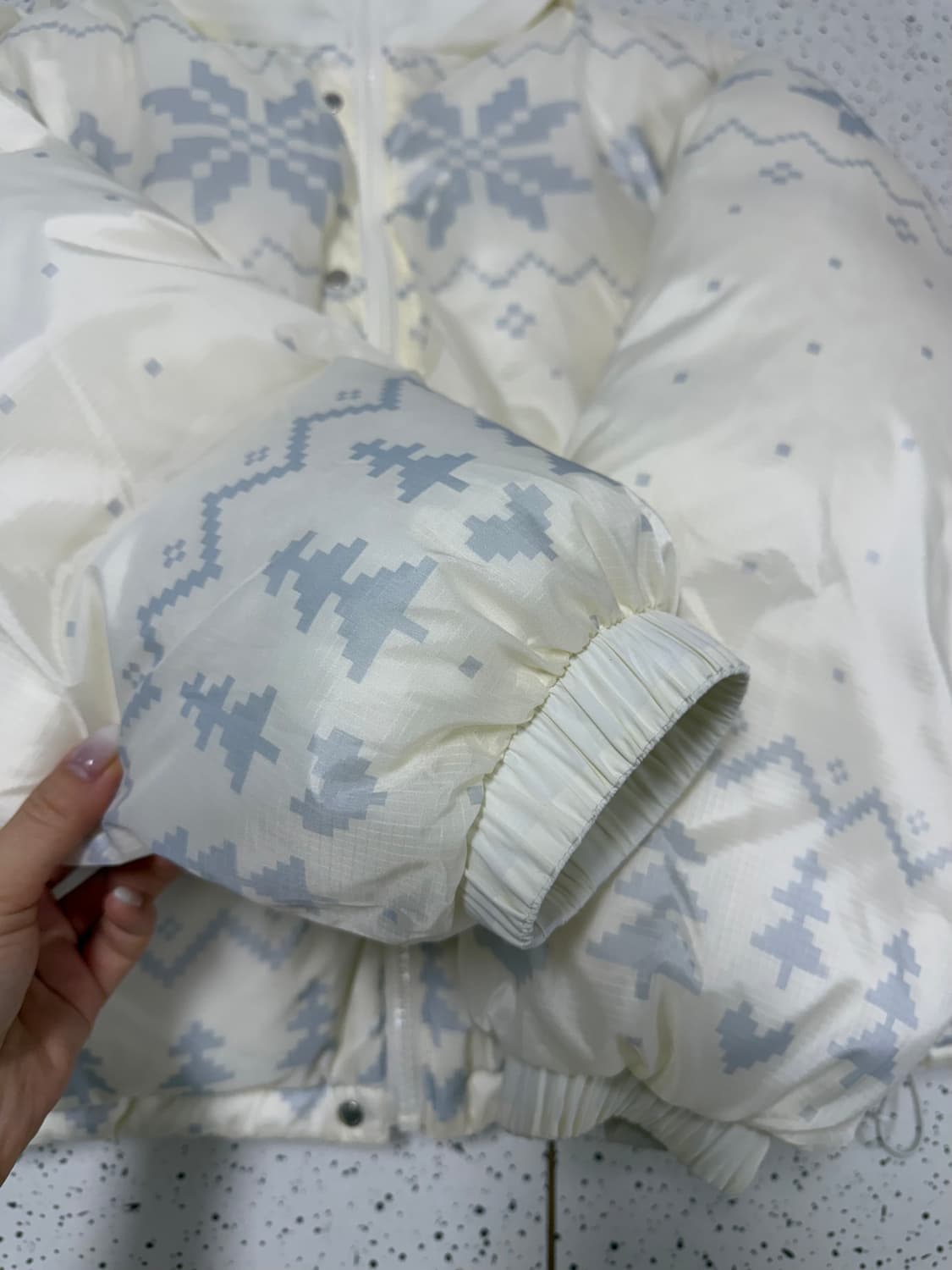 케즈 리버서블 클라우드 다운 패딩 크림 상품이미지7