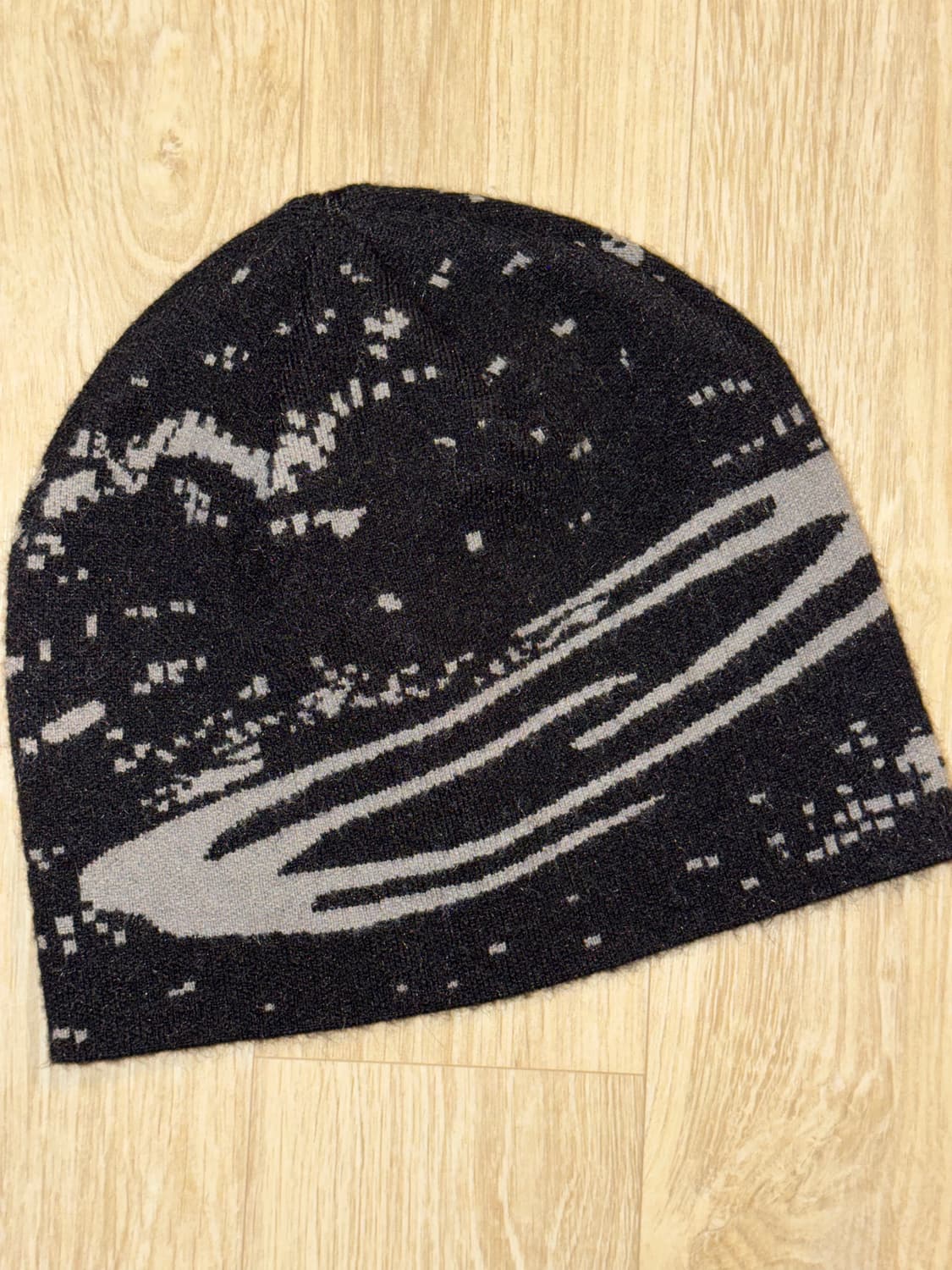 Pixelated Logo Beanie - Black 상품이미지2