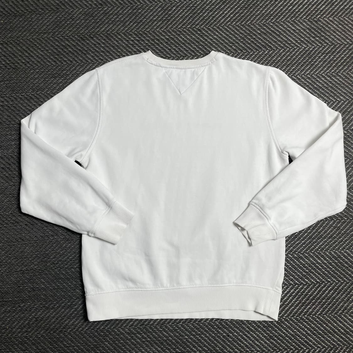 타미힐피거 스펠아웃 빅로고 화이트 맨투맨o 5345 상품이미지3