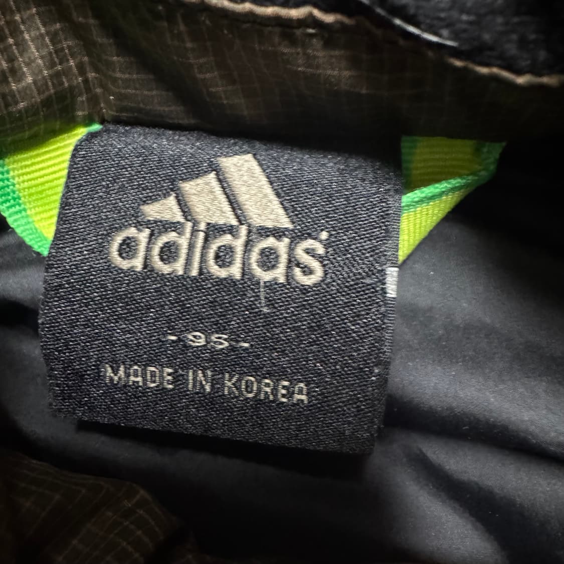 아디다스 프리마로프트 조끼패딩 상품이미지4