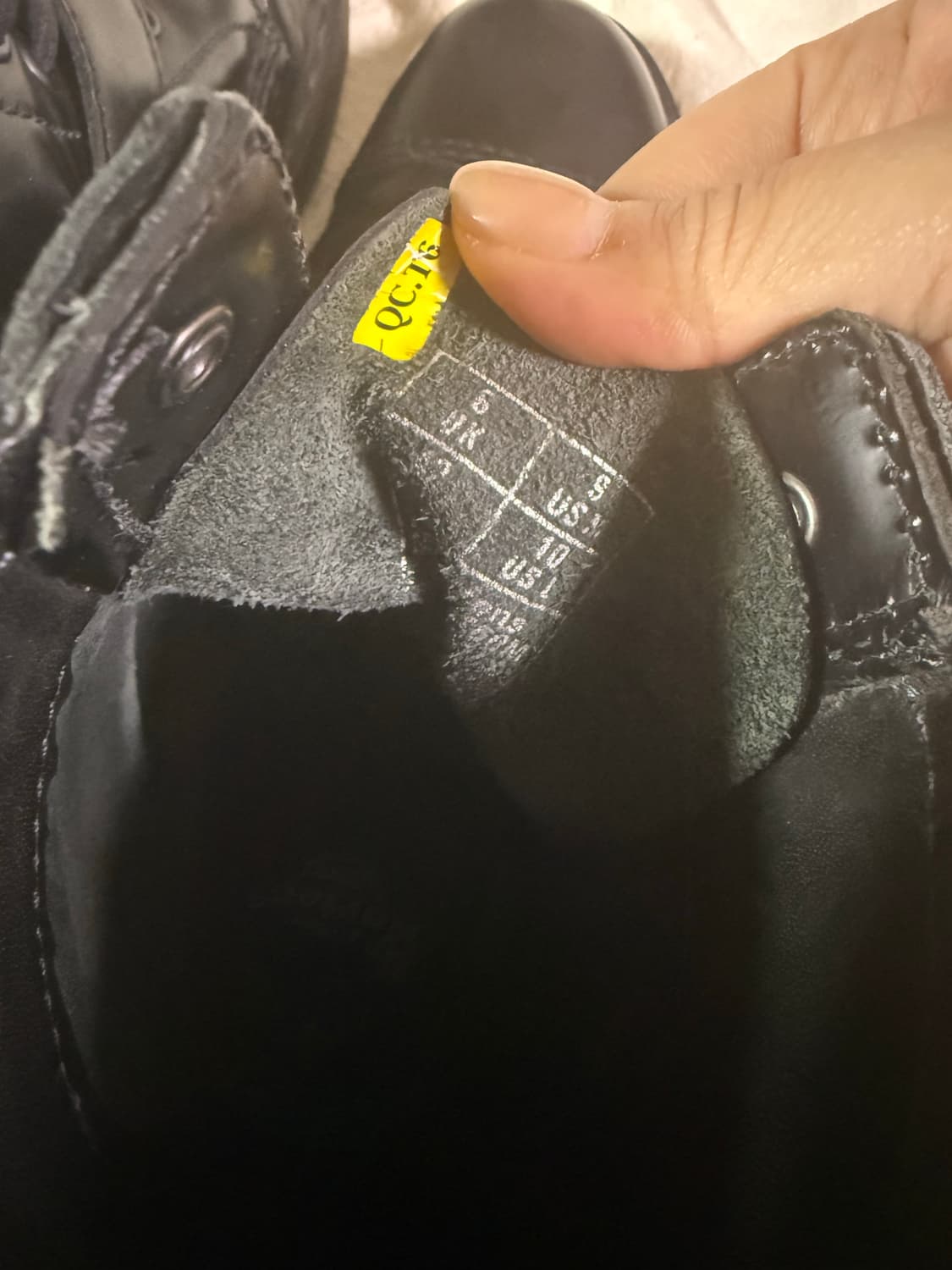 닥터마틴 트라이엄프 1460 바이커 부츠 블랙 상품이미지4