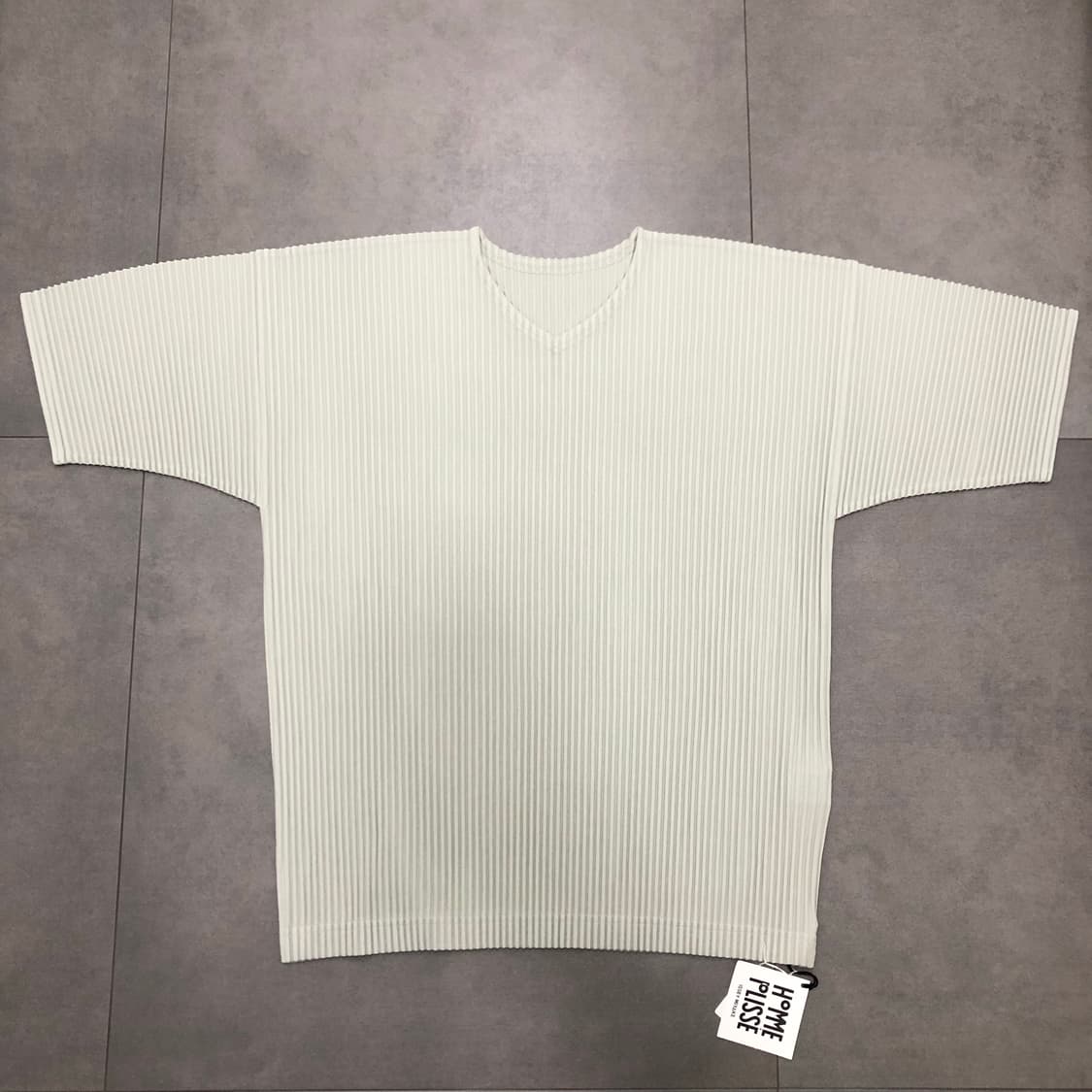 옴므플리세 이세이미야케 먼슬리 반팔티셔츠 프로스티그레이 4 상품이미지1