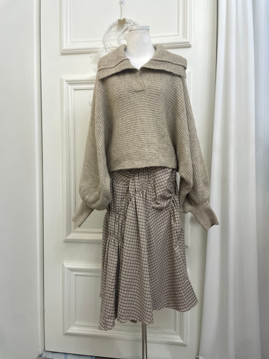 beigebrown melange big collar over sweat 상품이미지2