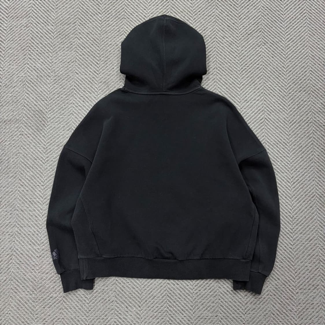 아디다스 로고 그래픽 후드티 v2861 상품이미지2