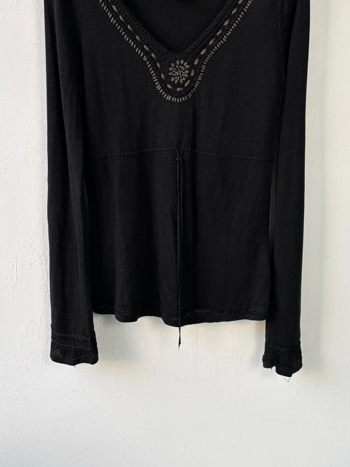 아르마니 익스체인지 에스닉 브이넥 니트 상품이미지4