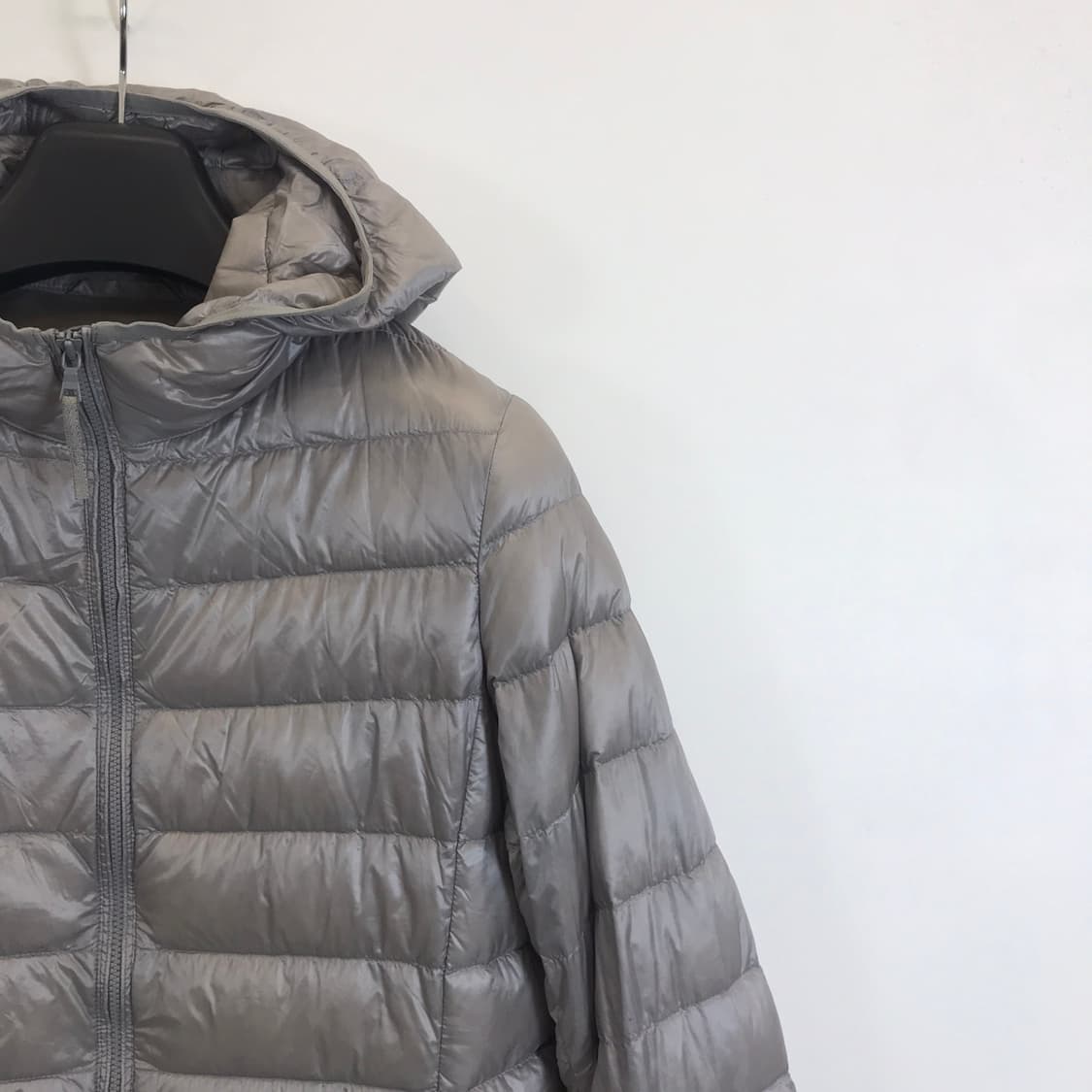 유니클로 울트라라이트다운 후드경량패딩 [여성M] 상품이미지2