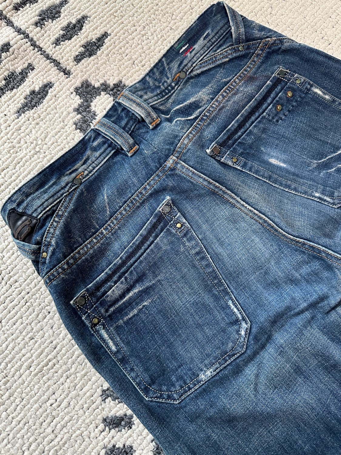 Diesel BUSKY 0071 Vintage Wash 데님팬츠 상품이미지6