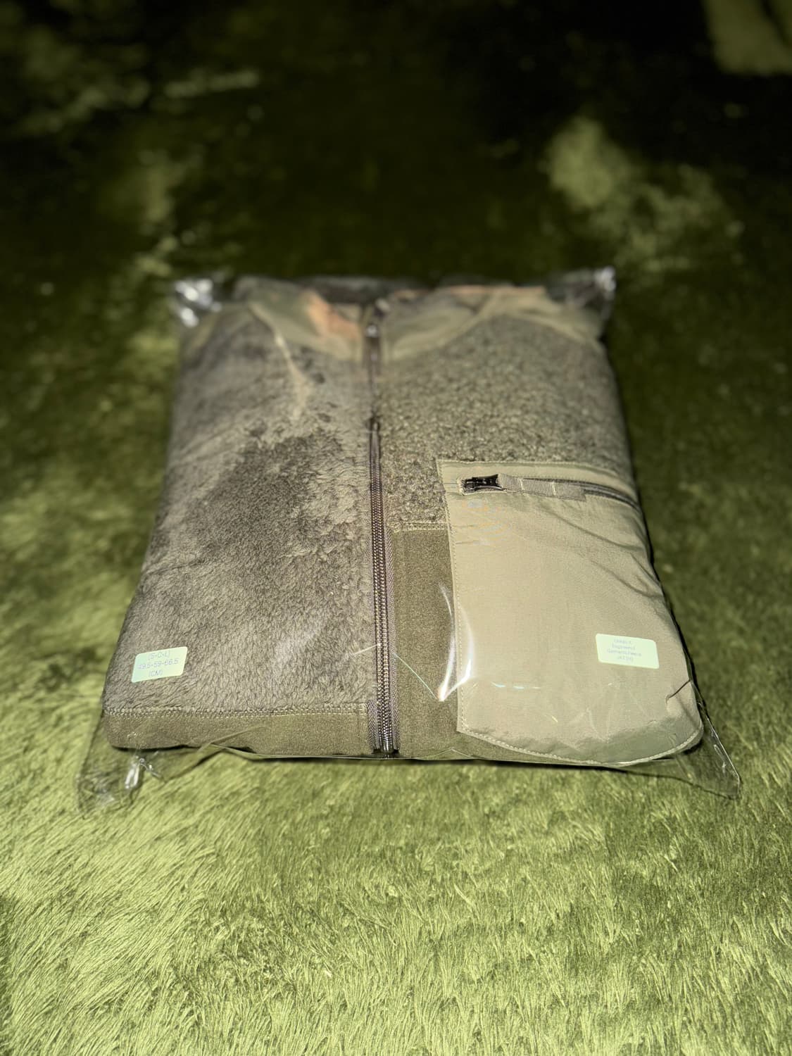 [M] 유니클로 X 엔지니어드 가먼츠 콜라보 플리스 자켓 올리브 상품이미지10