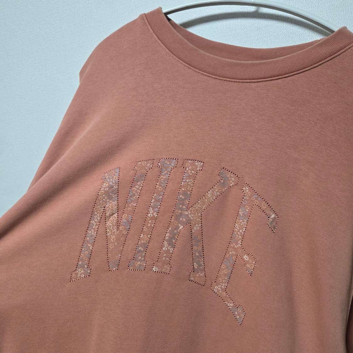 나이키 아치로고 코튼 스웻셔츠 / 남성 맨투맨/ 남자 맨투맨  상품이미지2