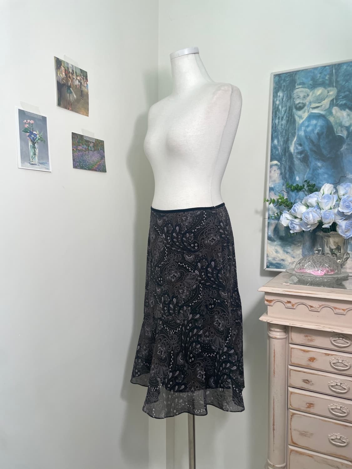 black lavender pasley ruffle point midi 상품이미지2