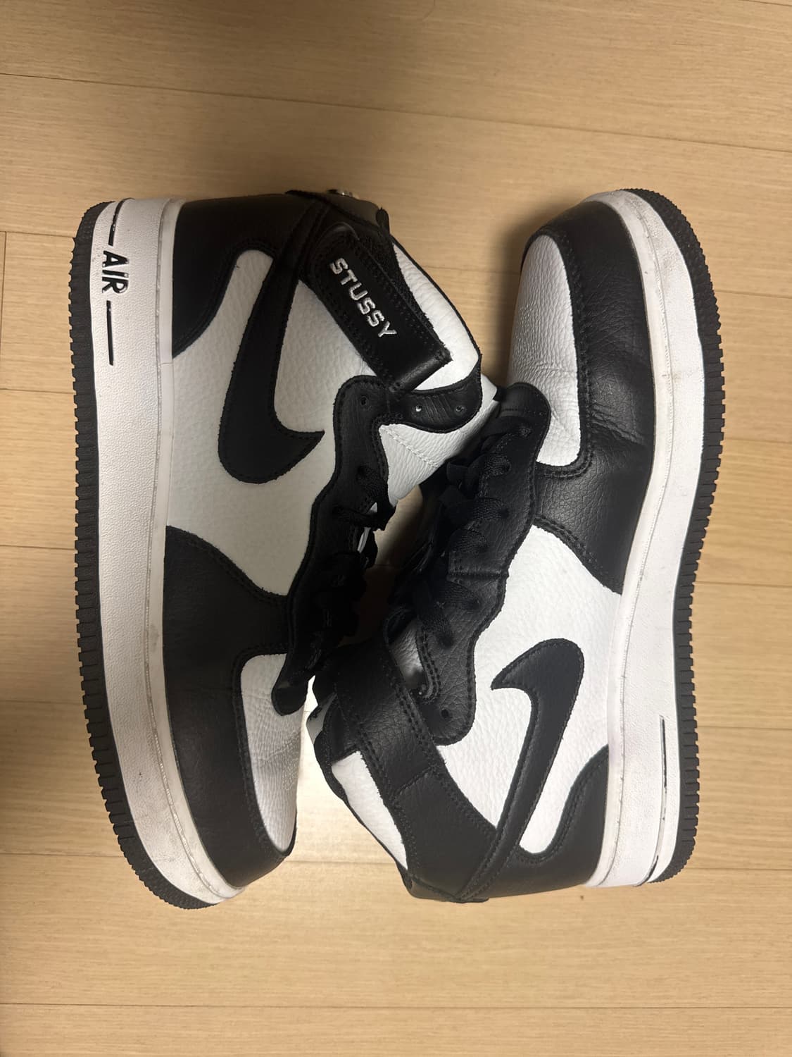 나이키 스투시 에어포스1 하이 범고래 290 상품이미지3