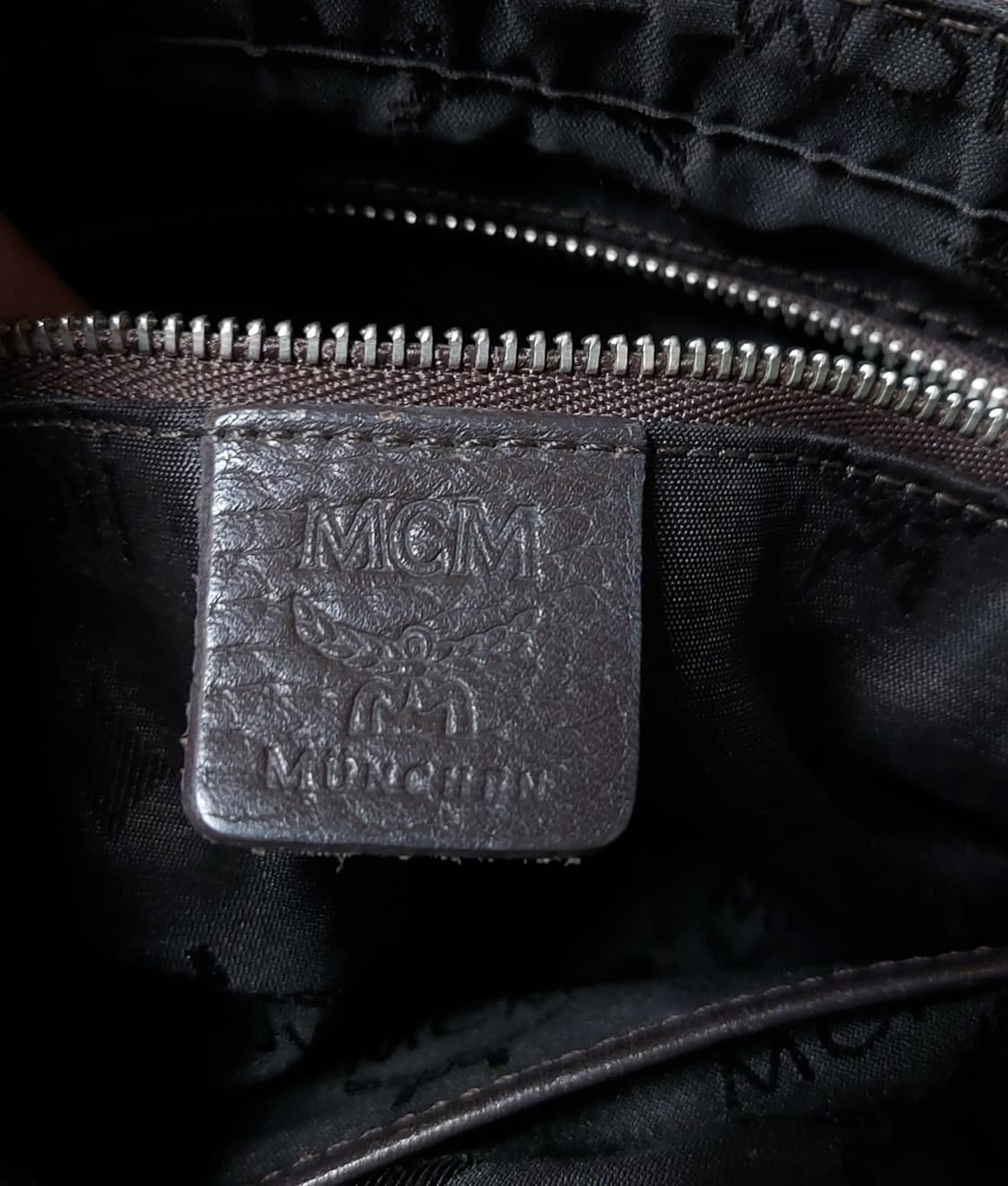 MCM 빈티지 브라운 숄더백 호보백

 상품이미지8