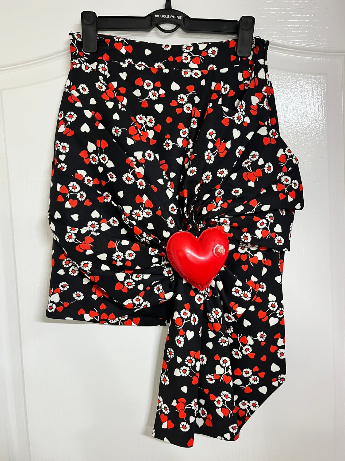 새상품)모스키노 하트 패턴 랩 스커트 상품이미지1